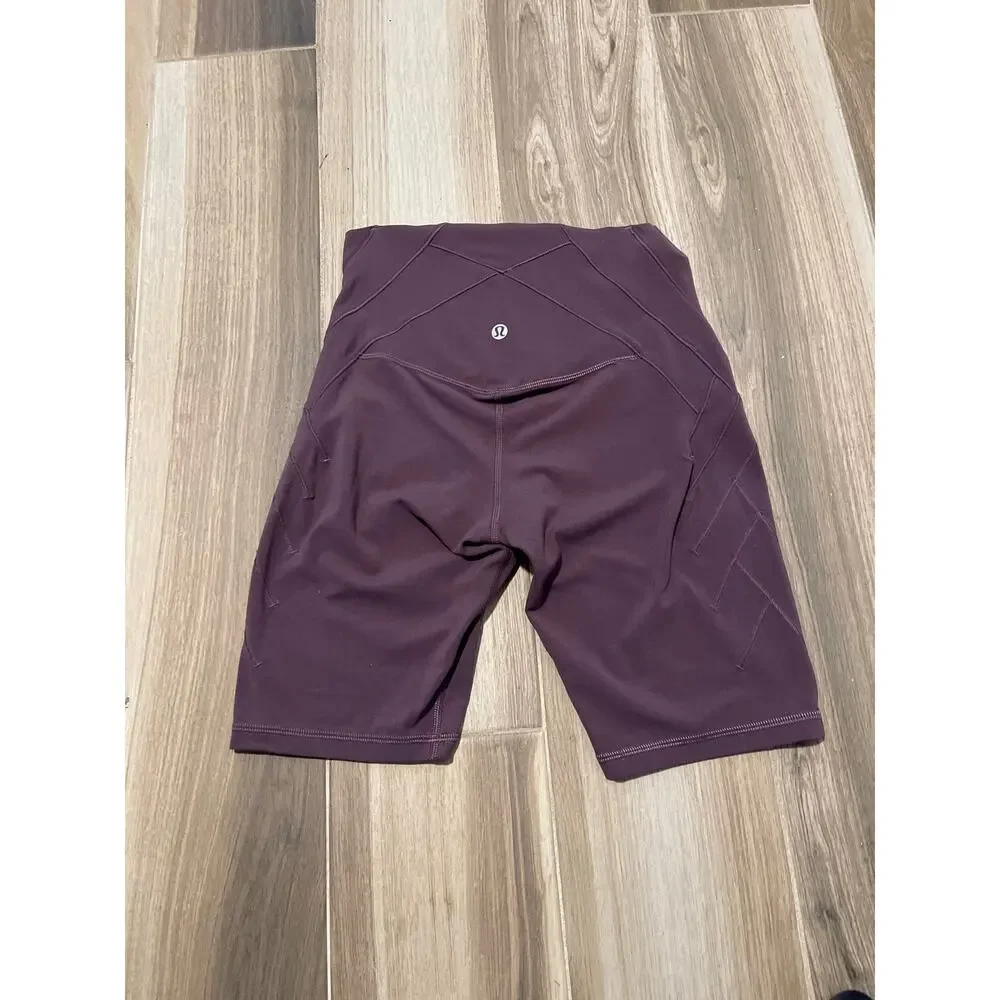 Lululemon Nulu Fold High-Rise Yoga Short 8"
Grape Thistle Size 4 - Picture 7 of 8